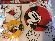 全新 絕版 日本 Disney Store 迪士尼 圓型 圖案 pin 扣針 襟章 米奇 米妮 唐老鴨 Mickey Minnie Donald 可扣 書包 背包 tote bag 環保袋