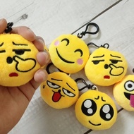 Stuffed Smiley Face Emoji Icon Keychain - Stuffed smiley face icon keychain - Lovely icon keychain