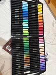 Emmy丙烯馬克筆 80色