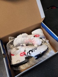 Reebok  pump