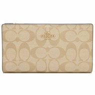 【COACH】滿版LOGO釦式皮革長夾-淺卡白