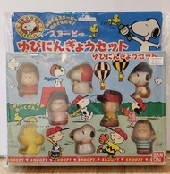 Snoopy手指頭公仔