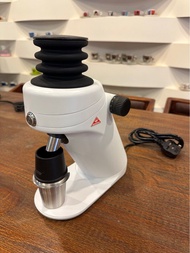 獨家代理行貨黑白兩色現貨🔥超火Mahlkonig X64 SD grinder single dose 磨豆機 優惠中只要$4000🔥 小心不要貪小便宜買到水貨