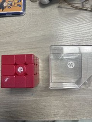 GAN mirror cube