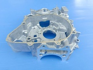 แคร้งเครื่องด้านซ้ายแท้HONDA Wave125iปี2012-2022 อะไหล่แท้ศูนย์HONDA(11200-KYZ-901)1ชิ้น