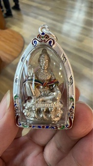 泰國佛牌 阿贊初 – 2548 純銀澤度金 玻格霎  純銀外殼