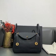 Hermes愛馬仕Lindy 26黑金tc皮c刻