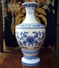 少見早期金門陶瓷外銷特殊藍標精緻青花彩繪瓷瓶花瓶