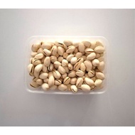 500 grams of fustuk pistachio nuts Jogja pistachio nuts