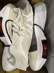 Nike Air Zoom Tempo NEXT% 跑步鞋