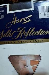全新未開封HANES SANDALFOOT【SILK REFLECTIONS  SILKY STOCKINGS 】 黑色超薄吊帶絲襪
"MADE IN USA"