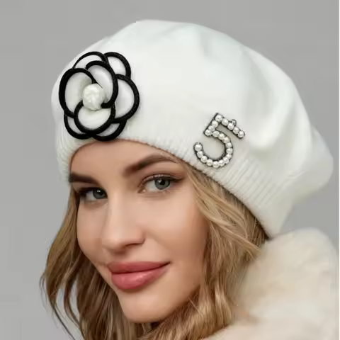 Woman's French Retro Elegant Knitted Beret with Flower Pearl Number Dec Autumn Winter Girl Ladies Cu