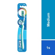 Oral-B Complete Easy Clean Medium Manual Toothbrush (1 Count)