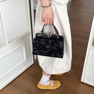 Fashionable Commuter Minimalist Handbag & Crossbody Bag, Diana Bag