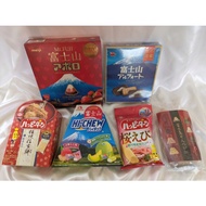 Japan Exclusive Mt. Fuji Snack Set Limited Edition Souvenir Meiji Apollo Strawberry Chocolate Bourbo