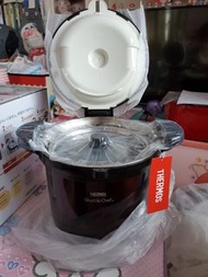 抗疫居家良品最新款 高貴 亮眼啡色 罕有不銹鋼款 KBG-4500 日版 原裝 現貨 跟一本食譜 及一份自家製食譜 日本直送 全新品  Thermos 膳魔師 cookers 4.5l 真空煲 燜燒鍋