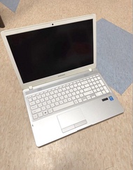 Samsung 15.6吋大屏（i7-6500U）（256g SSD +640g HDD） （8gb RAM） 三星 Notebook/Laptop/手提電腦