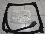 MR2 SW20 全新T頂用膠邊 63627-17010