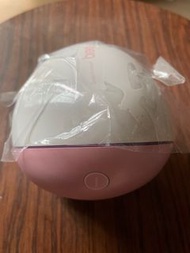 Breo 頭部按摩器