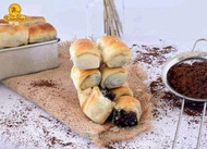 kue pia coklat gurih kawitan isi 12