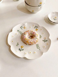 1入精美的帶雛菊浮雕及蕾絲邊設計的陶瓷盤、法式甜點/沙拉盤、適用於餐廳和家庭裝飾