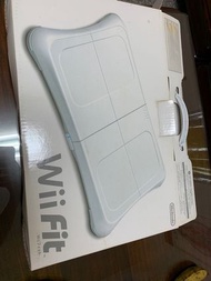 Wii Fit 含wiifit遊戲片及多送2片遊戲片