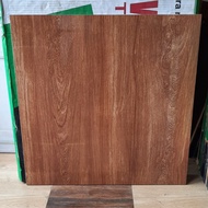 Granit 60x60 Motif wood Glossy