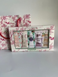 Hot Style Special/55 L'Occitane Ace Cherry Blossom Hand Cream Five-Piece SetContains 30ml * 6. B58 b