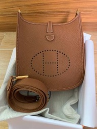(Sold) Hermes Mini Evelyne 金金🐎✨