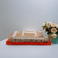 TW4366 Hermes 愛馬仕羊絨圍巾Casaque Mors 30 x 160 cm Scarf Camel / Ivoire [New]