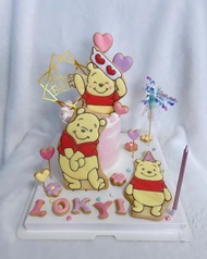 小熊維妮曲奇蛋糕*winnie the pooh蛋糕*pooh pooh蛋糕*維尼蛋糕* 4/5/6/8吋曲奇蛋糕*曲奇蛋糕*忌廉蛋糕*卡通蛋糕*海綿蛋糕*自訂蛋糕*卡通蛋糕*生日蛋糕*戚風蛋糕*鮮忌