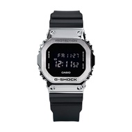 แท้ 100%  สินค้าพร้อมจัดส่งในประเทศไทย CASIO G-SHOCK CASIO นาฬิกา  GM-5600 กีฬา watch