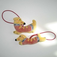 gimmeblessed.co — Sausage dog keychains (พวงกุญแจน้องหมาไส้กรอกสุดน่ารัก/ pack of 2)