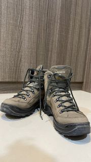 LOWA RENEGADE GTX MID 寬楦中筒女登山鞋