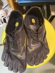Vibram 五指鞋 EU43