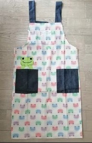 全新 Pickles the frog 可愛青蛙 圍裙 工作服 (a)