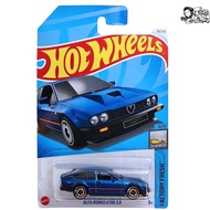 Hot Wheels Basic Card Alfa Romeo GT6 3.0 HTF13