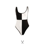 SS2024 B&amp;W CHECK SWIMMING SUIT  ชุดว่ายน้ำตัดต่อสีดำขาว ใส่ว่ายน้ำ ผ้าหนา มีฟองน้ำในตัว กัน UV UPF 50+