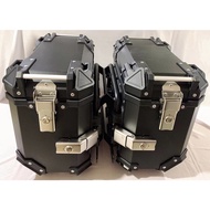 ALUMINIUM SIDE BOX 36L WT BRACKET [ALUMINIUM] 36L [NO LOGO] WT BRACKET [BK]