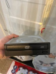 DVD-ROM 閱讀光碟機及線頭