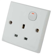 CLIPSAL 1 GANG SWITCH SOCKET 13A~ E15