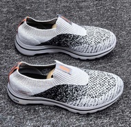 Skechers斯凱奇男鞋新款GO WALK 5 一腳蹬健步鞋 針織鞋面休閒運動鞋 41.5碼 春秋適用