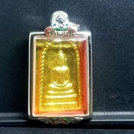 ( 2 X 3 CM )名称 : SOMDET
师傅 : LP SIN
庙名 : WAT LAHANYAI
年份 : BE 2566
原料 : 黄铜
