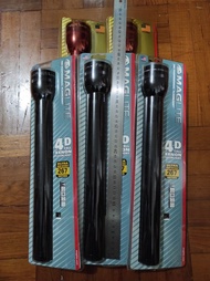 Mag-lite maglite torch 4D 100% new with un opened package