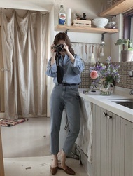 ［MAUM] 韓國女裝品牌 Slowand 高腰霧藍色顯瘦直腳牛仔褲 mom jeans boyfriend jeans 直腳褲 夏天必備 淺藍色牛仔褲