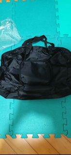 全新 $50/1個 摺疊 黑色 大袋 闊底 滑料 多功能 多用途 旅行袋 Multi Packable Boston Bag 多功能摺疊旅行袋 擴展 旅行袋 手提袋 手抽袋 手挽袋 摺疊旅行袋 Fol