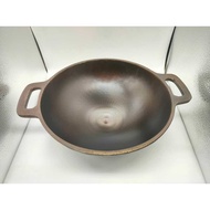 Cast Iron special fine finish Wok /golden finish  with non sticky surface(pre seasoned)Tawa