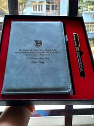 Sổ bìa da A5 khắc tên/Sổ bìa màu xanh đậm xanh nhạt nâu hồng khắc logo câu chúc theo yêu cầu/Sổ da B
