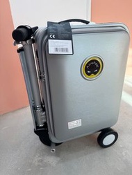Airwheel SE3SL 20吋智能電動行李箱 銀色