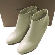 Gianvito RossiRoshi產納帕皮側拉鍊短靴 GO0953.85RIC.NAPSHEL，尺寸 36 (23cm)，灰褐色踝靴。 [近全新][二手][Gianvito Rossi]